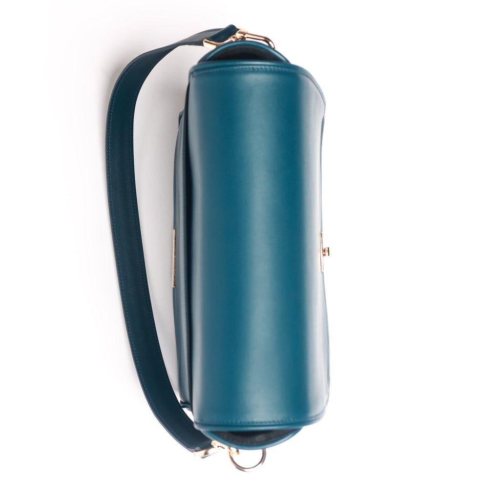 Rebecca Crossbody – Signature Edition